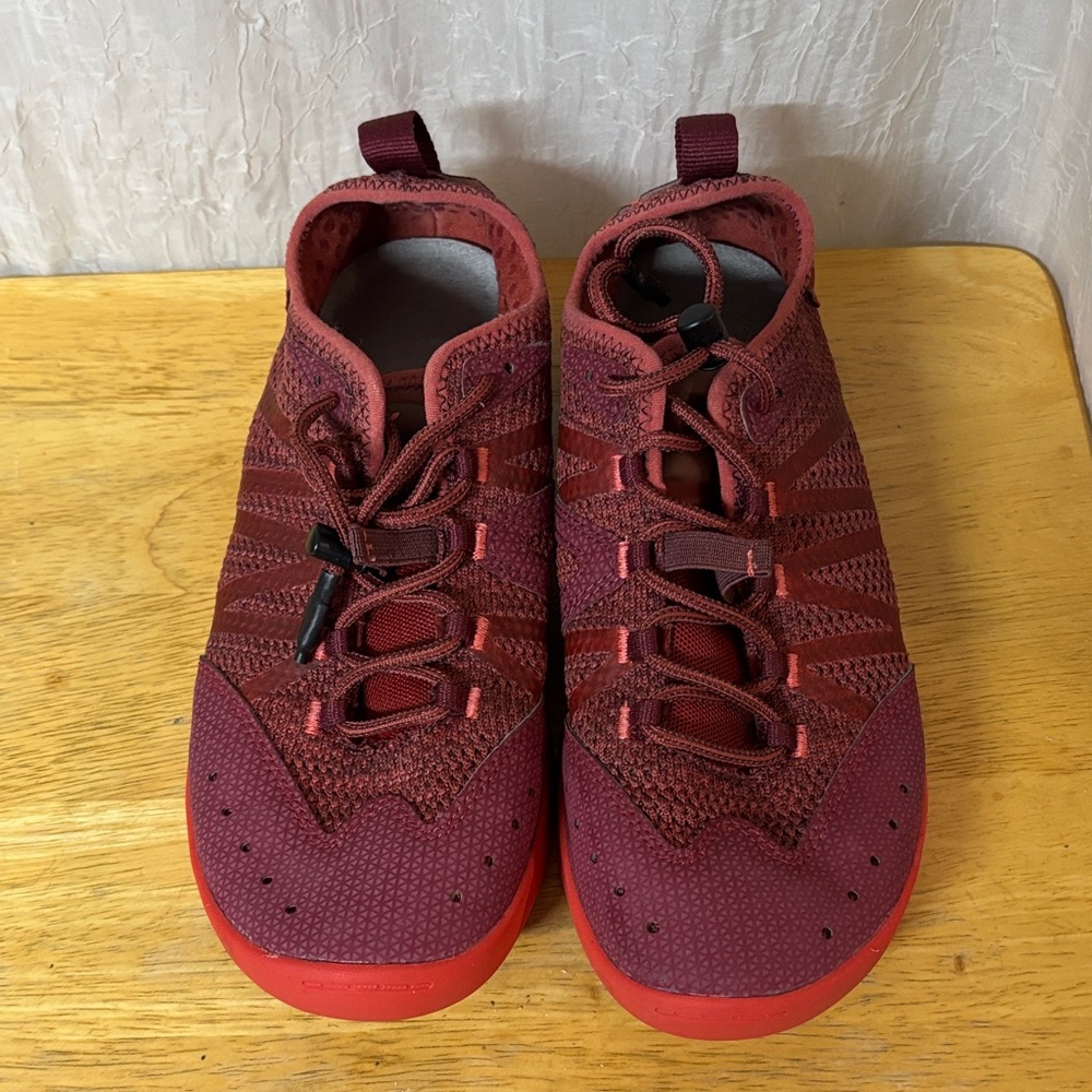 Chaco Women's Torrent Pro Shoe Size 9.5